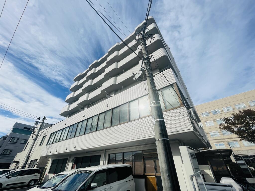 長町南たちばなビルの建物外観