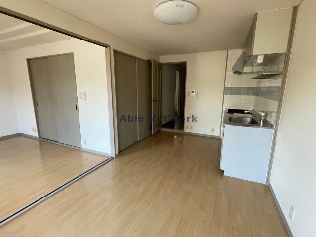 居室・リビング　同型タイプ部屋