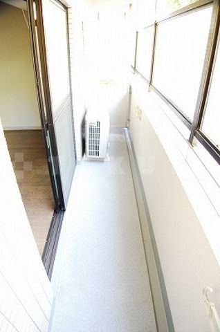 【豊中市柴原町のマンションのバルコニー】