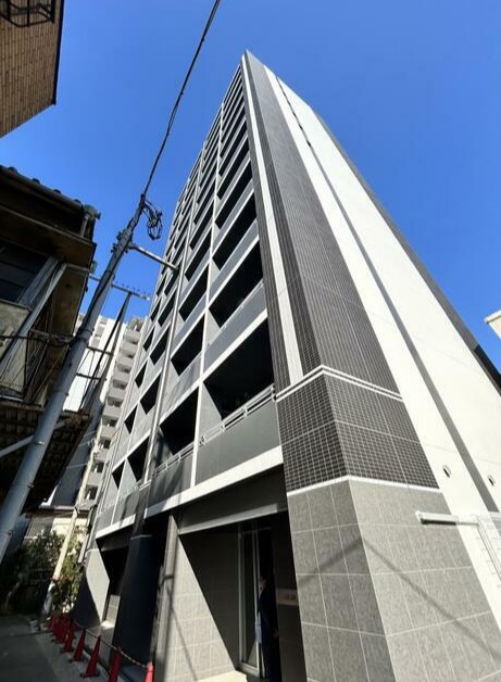 江東区森下のマンションの建物外観