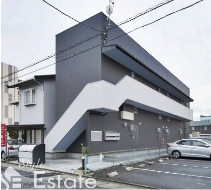 【名古屋市昭和区永金町のアパートの建物外観】