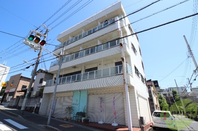 明石市朝霧南町のマンションの建物外観