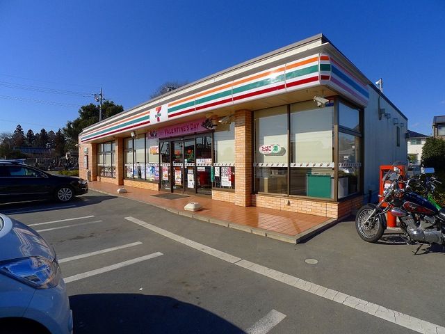 コンビニ　セブンイレブン館林羽附町（コンビニ）まで650m