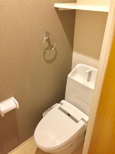 トイレ　温水洗浄便座完備