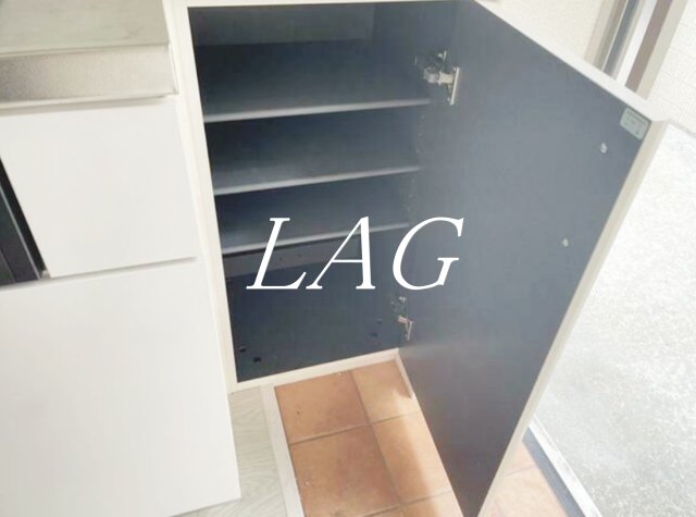 収納　シューズボックスです。