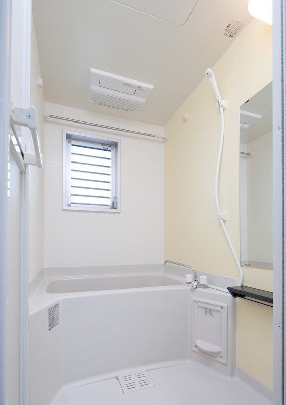 バス・シャワールーム　水廻りもキレイですね。