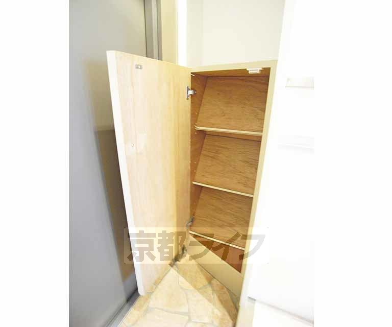 その他設備　下駄箱です。