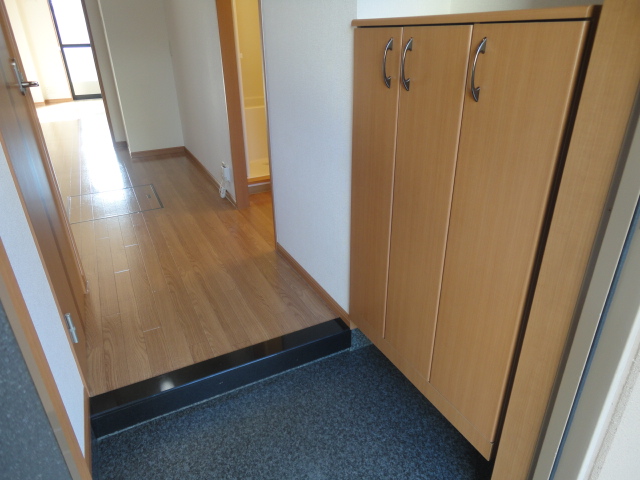 玄関　玄関（イメージ）