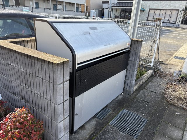 その他　ゴミ捨て場（その他）まで10m