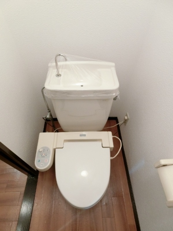 トイレ　図面と現状に相違がある場合には現状を優先