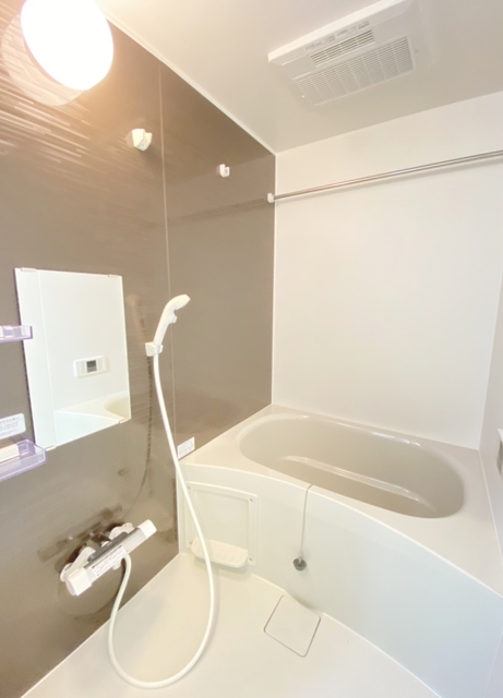 バス・シャワールーム　キレイなバスルーム