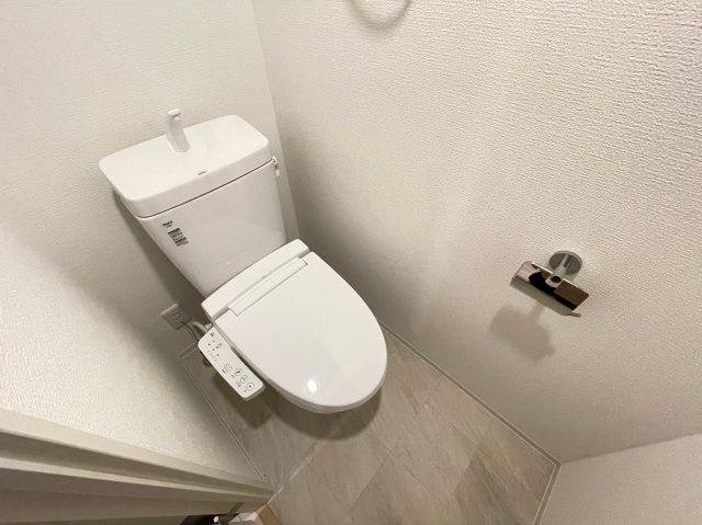 トイレ　詳細は、RISUMO江坂本店→06-6155-7137まで♪