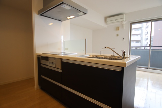 キッチン　別室の参考写真です。※現況優先