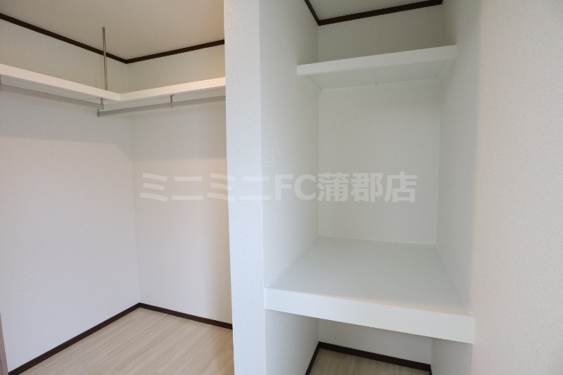 収納　ウォークインクローゼット