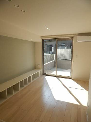 シャーメゾンKAWAHARAA_内装_0