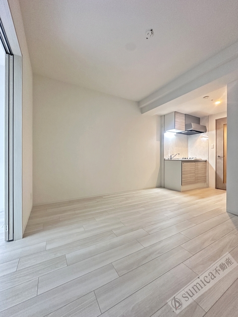 居室・リビング　ホワイトベースで明るい内装♪