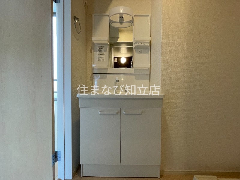 洗面設備　同型別部屋写真