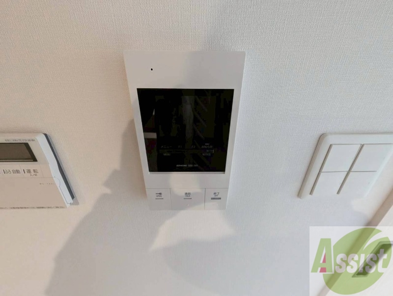 セキュリティ　モニタ付インターホンでセキュリティ面も安心です。