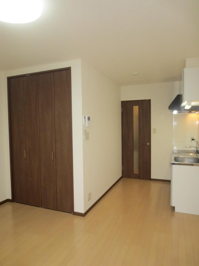 居室・リビング　一人暮らしにピッタリの洋室８帖