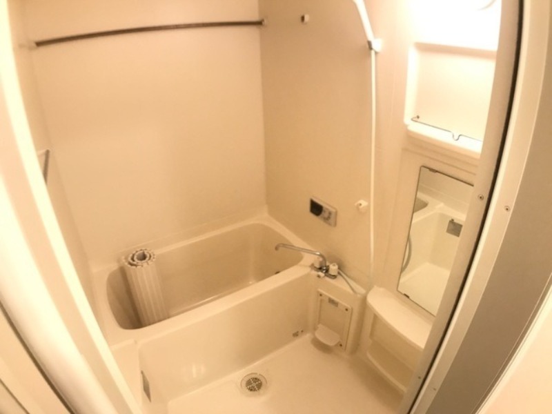 バス・シャワールーム　図面と現状に相違がある場合には現状を優先