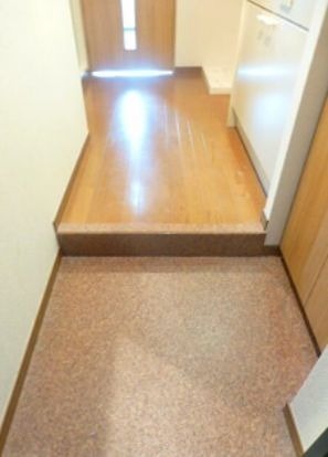 玄関　※同仕様写真含む