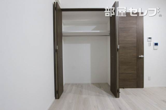 収納　２０２号室の写真になります。