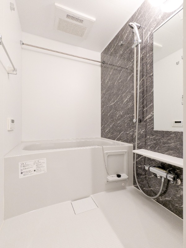 バス・シャワールーム　図面と現状に相違がある場合には現状を優先