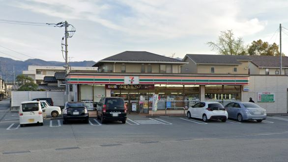 コンビニ　セブンイレブン 玉穂成島店（コンビニ）まで301m