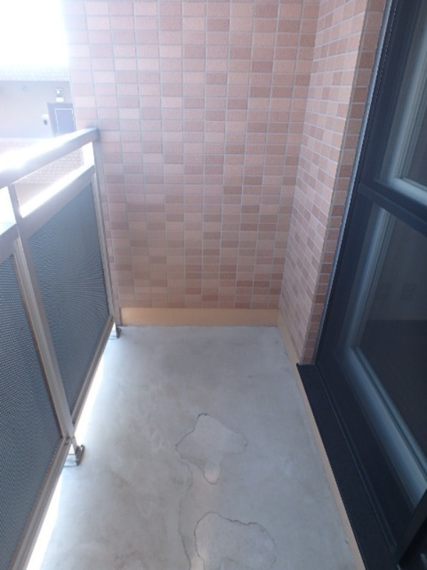 バルコニー　図面と現状に相違がある場合には現状を優先