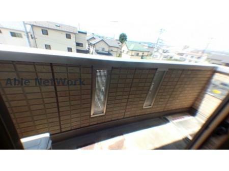 バルコニー　洗濯物も安心
