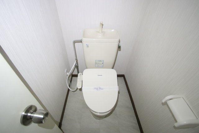 トイレ　別室の参考写真です。※現況優先