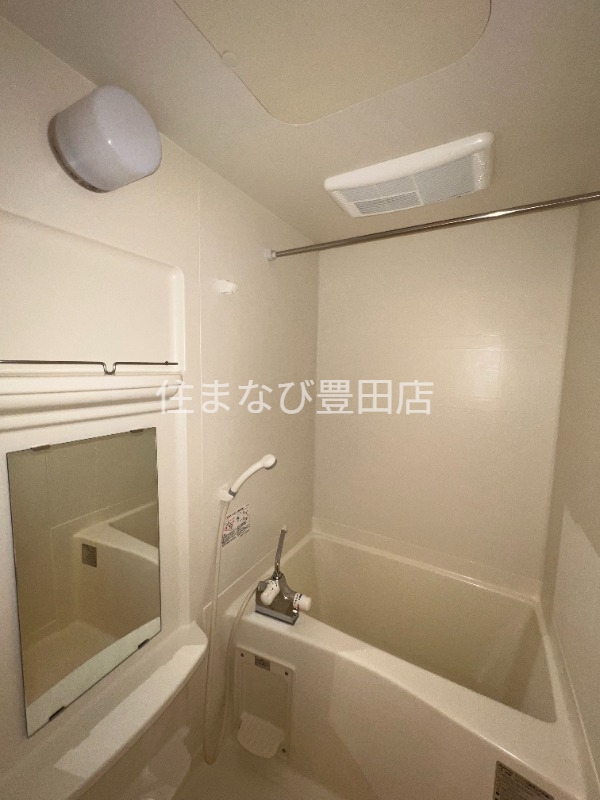 バス・シャワールーム　同型別部屋写真