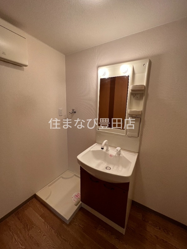 洗面設備　同型別部屋写真