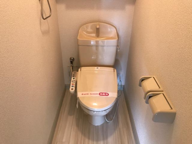 トイレ　シャワー付トイレ