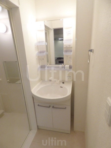 洗面設備　※同タイプの他のお部屋です