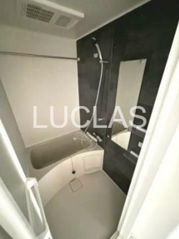 バス・シャワールーム　浴室も付いており、日々の疲れを癒します♪