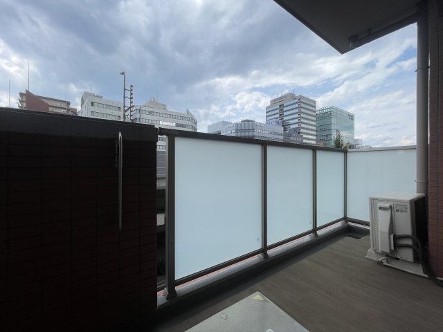 バルコニー　ORSUS新大阪　バルコニー