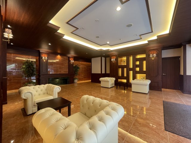 ロビー　ORSUS新大阪　ロビー