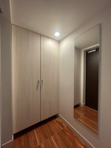 玄関　ORSUS新大阪　玄関