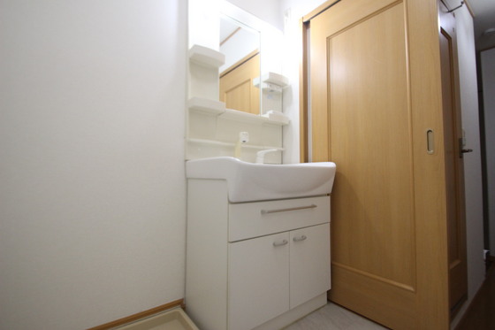 洗面設備　※別部屋の写真です