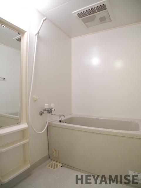 バス・シャワールーム　※同間取りの別の階のお部屋の画像です※現況を優先します