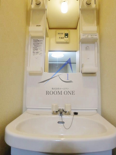 洗面設備　洗面台です。