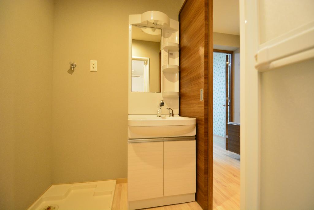 洗面設備　洗髪洗面化粧台