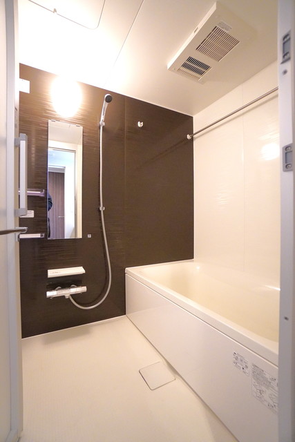 バス・シャワールーム　※写真は同タイプ住戸です。