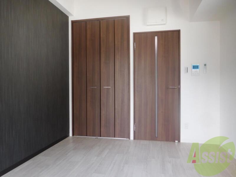 居室・リビング　シックなお部屋です。