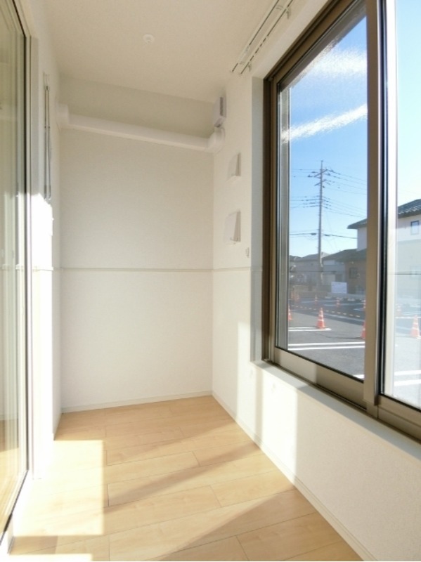 バルコニー　図面と現状に相違がある場合には現状を優先