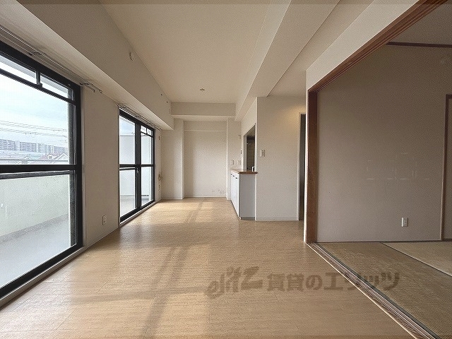 居室・リビング　リビング