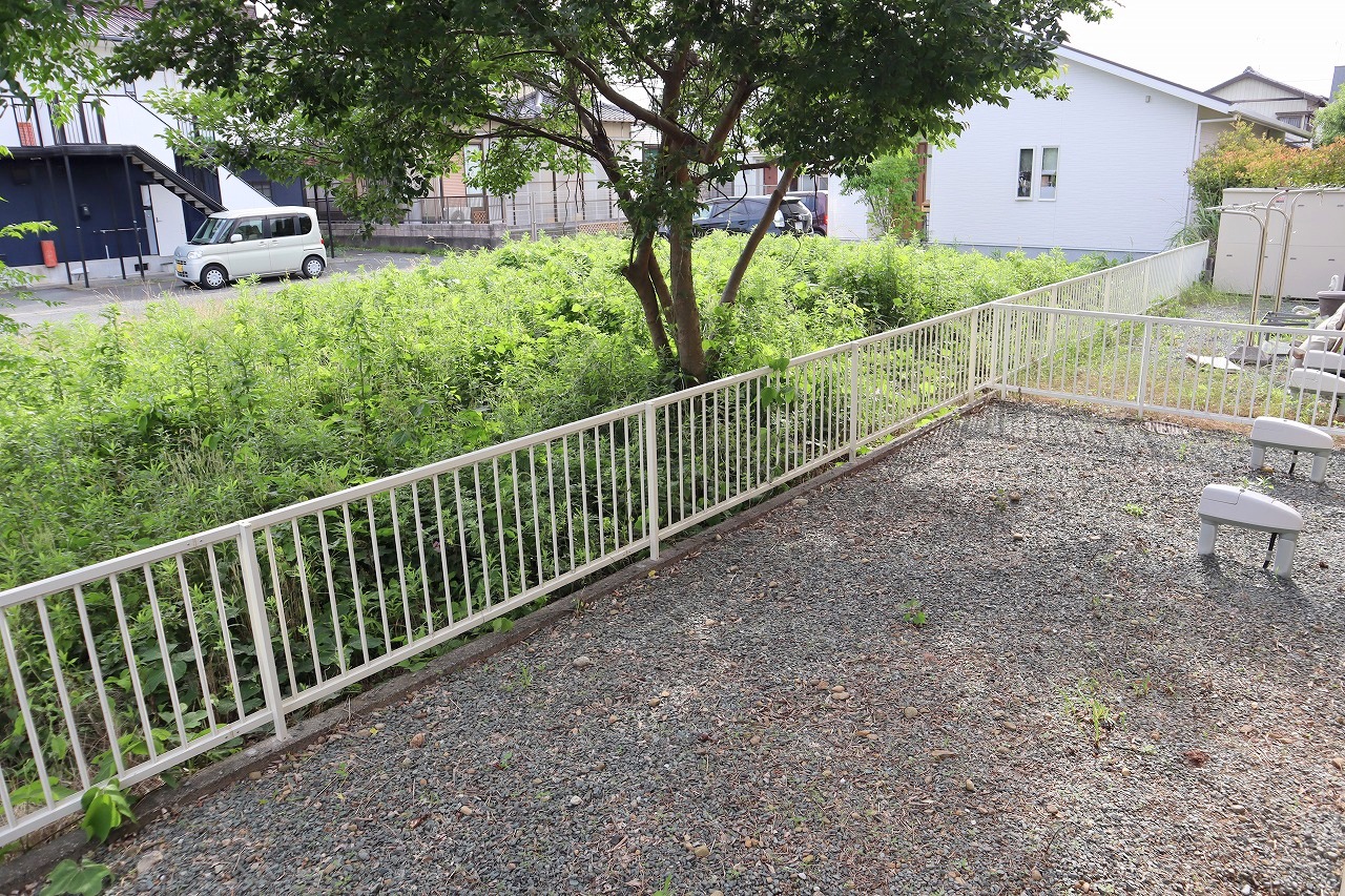 庭　※参考写真　前回入居時の写真です