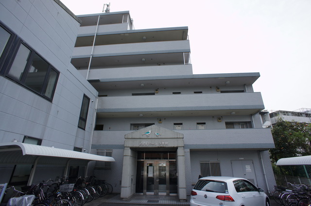 建物外観　丈夫で安心の鉄筋コンクリート造マンションです☆