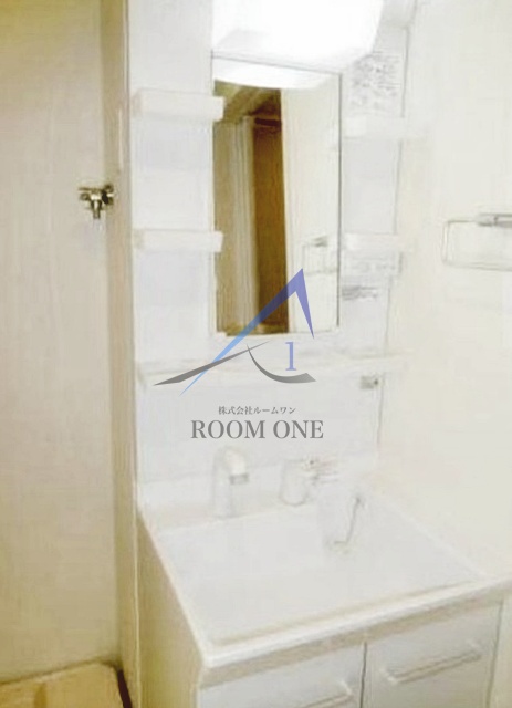 洗面設備　洗面台です。